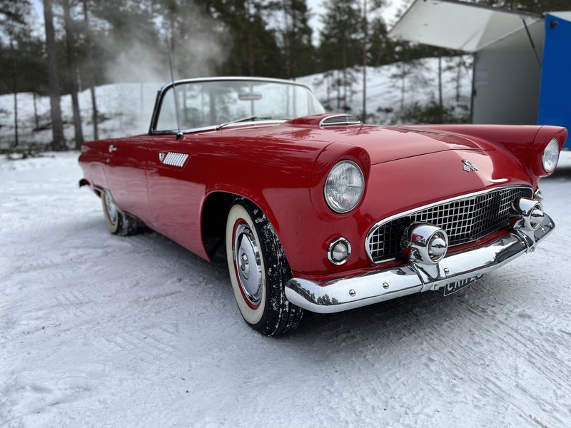 FORD Thunderbird